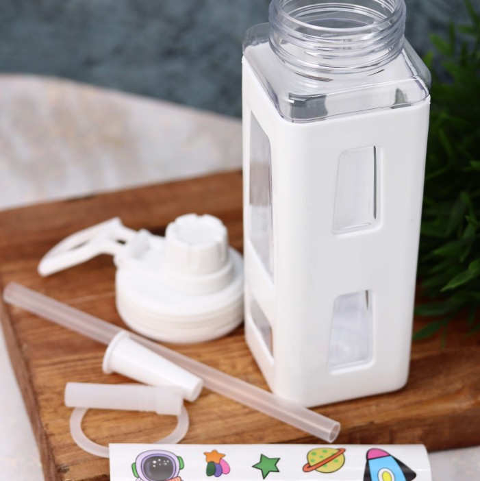 Бутылка «Bright square», white (700 ml) 