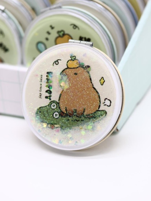 Зеркало шейкер раскладное &quot;Capybara&quot;, бежевое, 7*7см 