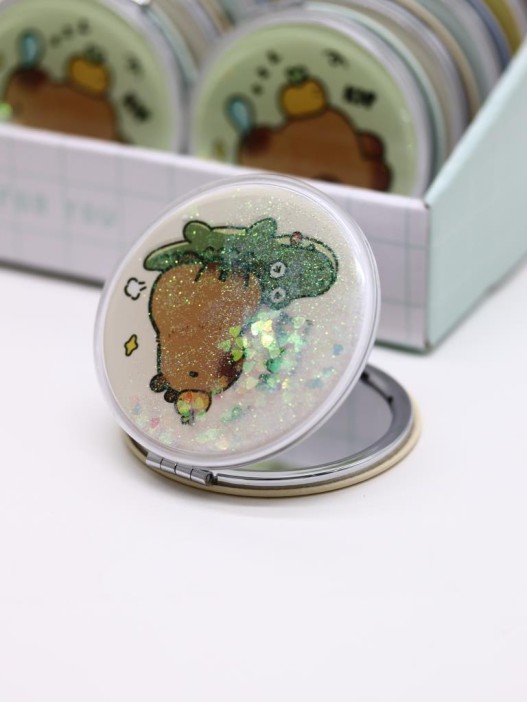 Зеркало шейкер раскладное &quot;Capybara&quot;, бежевое, 7*7см 