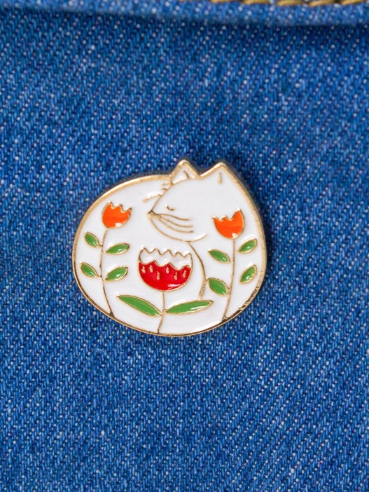 Значок металлический iLikeGift &quot;Cat with flowers&quot; 