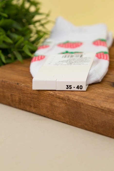 Носки женские "Strawberry", белый, р. 35-40 