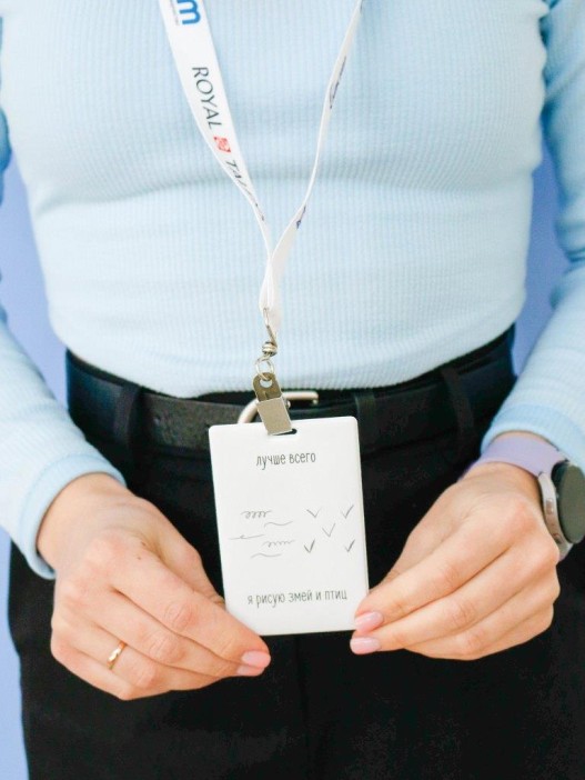 Держатель для карт «Лучше всего я рисую змей и птиц» (6,5 х 10,4 см) 