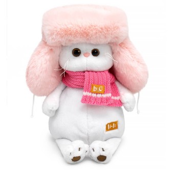 Мягкая игрушка «Кошечка Ли-Ли в меховой шапке и шарфе» (24 см)