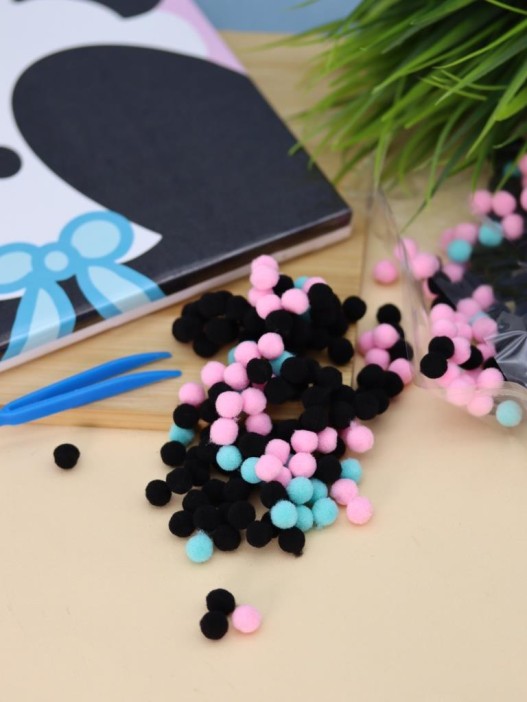 Картина из помпонов на подрамнике Draw Me! «Panda», (20 х 20 см) 