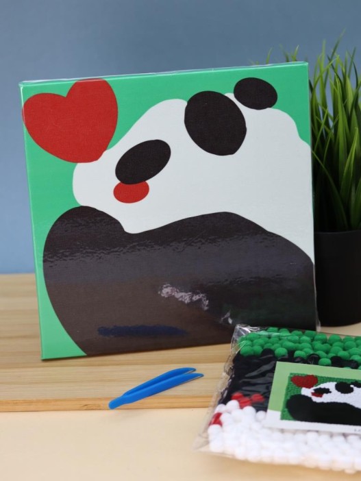 Картина из помпонов на подрамнике Draw Me! «Panda in love», (20 х 20 см) 