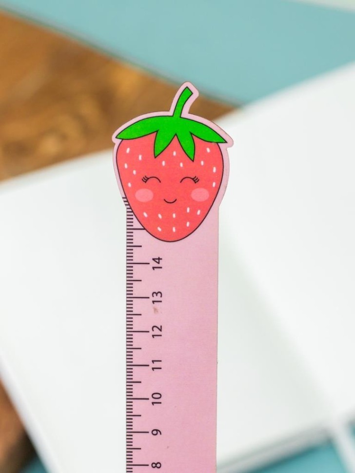 Линейка Strawberry