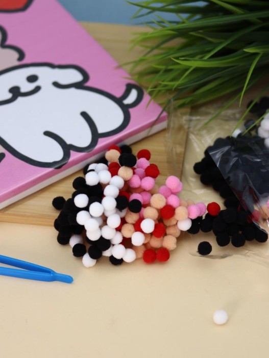 Картина из помпонов на подрамнике Draw Me! «Cute kittens», (20 х 20 см) 