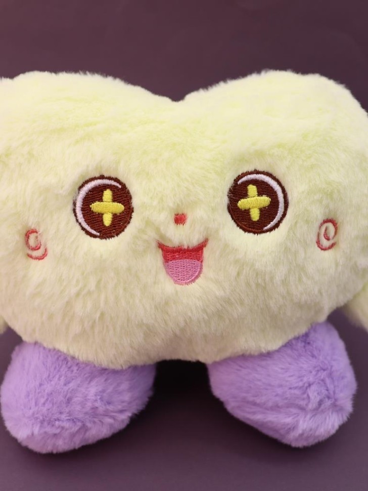 Мягкая игрушка (3+) "Милая", желтая, 15 см