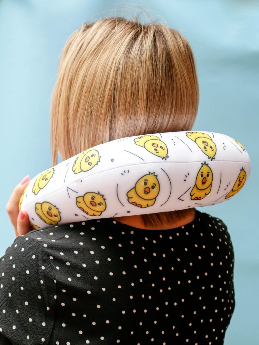 Игрушка- Подушка для шеи Hugme toys «Цыплята» 