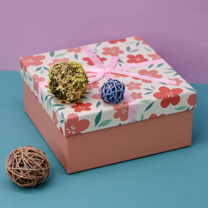 Подарочная коробка «Bloom flowers», 17*17*8 