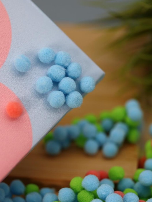 Картина из помпонов на подрамнике Draw Me! «Flower», (20 х 20 см) 