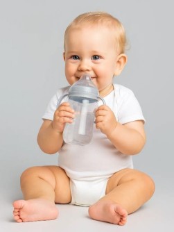 Бутылочка поильник с силиконовым носиком и ручками, grey (270 ml)