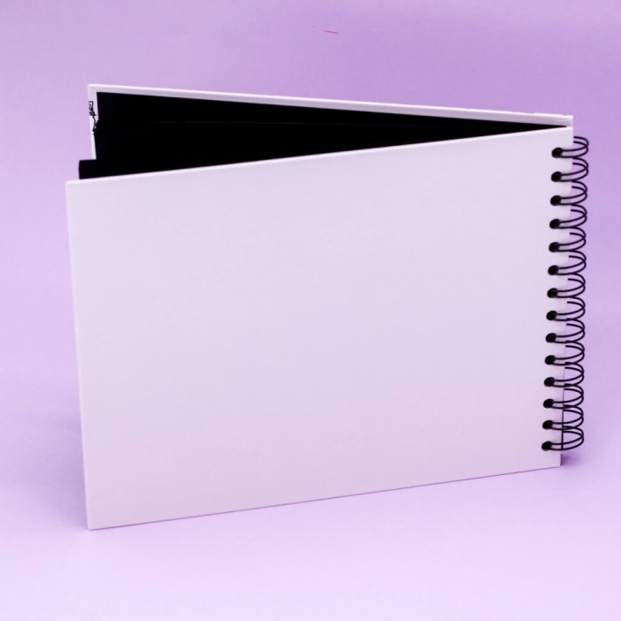 Скетчбук "Avocado in love" 18х25 см, внутренний блок 100гр 