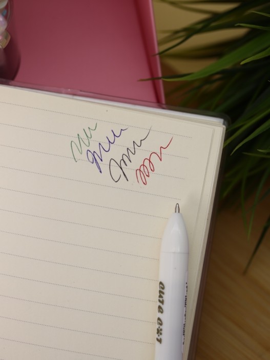 Разноцветная ручка 4 в 1 &quot;МЯУ лапка&quot;, white 