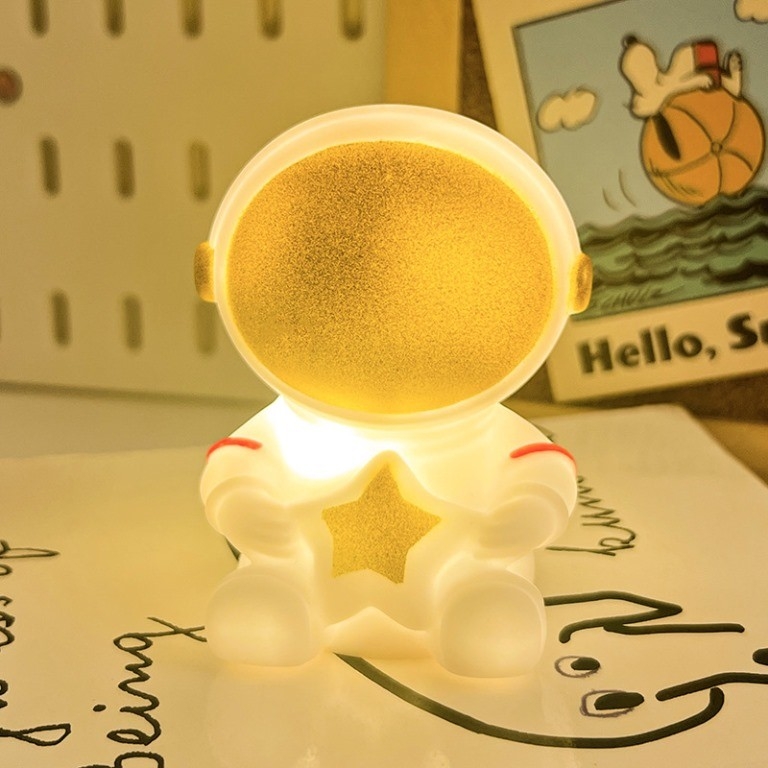 Ночник iLikeGift "Космическая звезда", золотой (7*5,5 см)