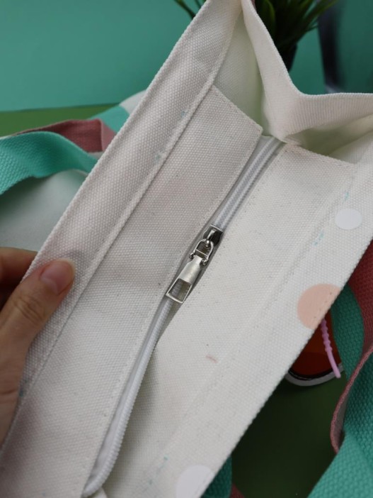 Сумка шоппер &quot;Capybara in a circle&quot;, white (33.5*16*29 см) 