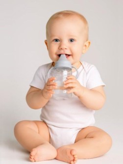 Бутылочка поильник-непроливайка с пластиковым носиком, grey (270 ml)