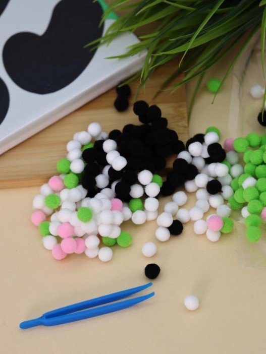 Картина из помпонов на подрамнике Draw Me! «Cute sheep», (20 х 20 см) 