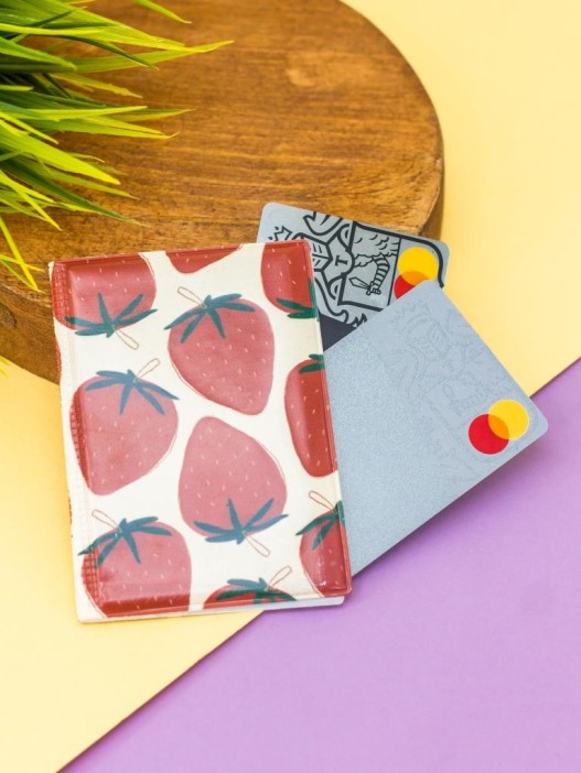 Держатель для карт-книжка &quot;Strawberry dream&quot; (7 х 10 см) 
