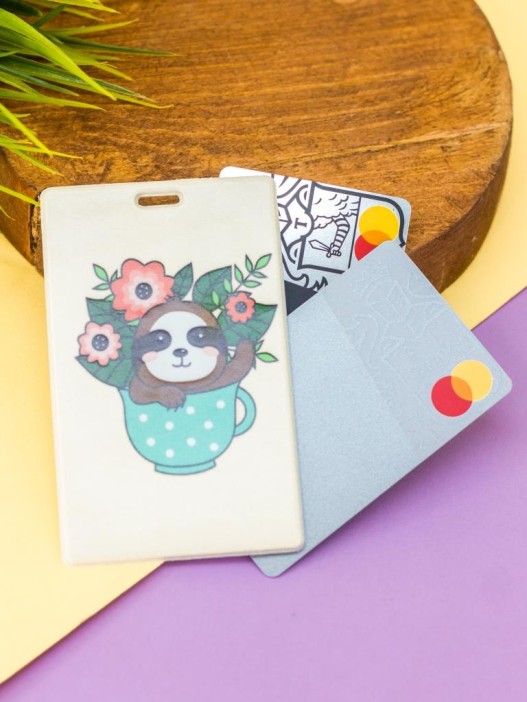 Держатель для карт &quot;Sloth with flowers&quot; (6,5 х 10,4 см) 