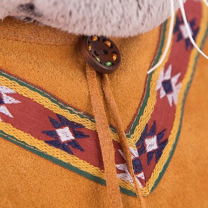 Мягкая игрушка "Басик в костюме индейца" (25см) 