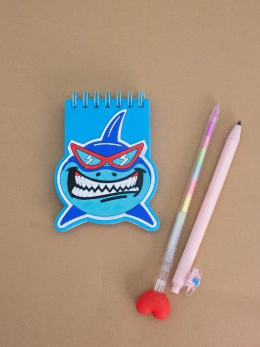 Блокнот фигурный ПВХ на гребне А6 &quot;Акула&quot; 9*10 см 70 гр 