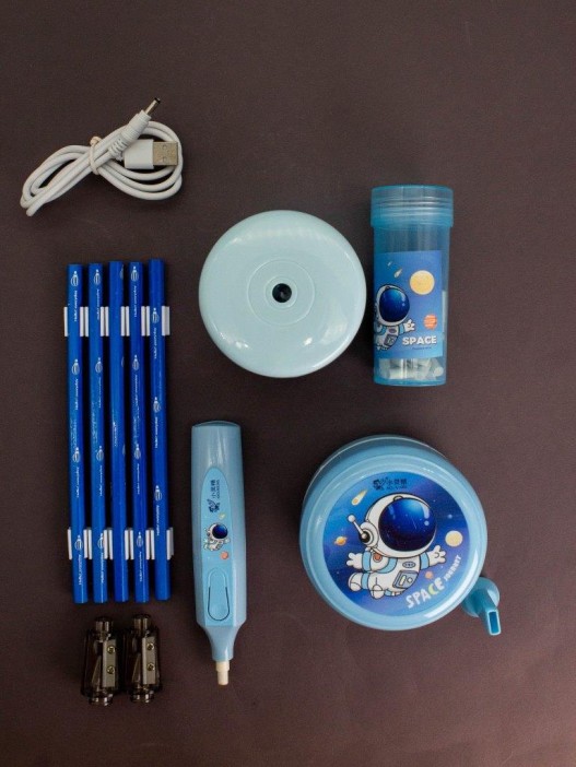 Электрический канцелярский набор &quot;Space&quot; (25,5*22  см) 