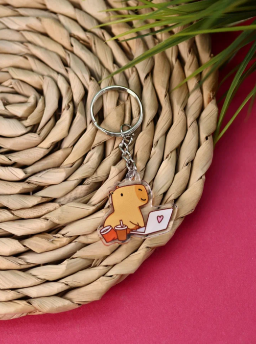 Брелок «Capybara works» 