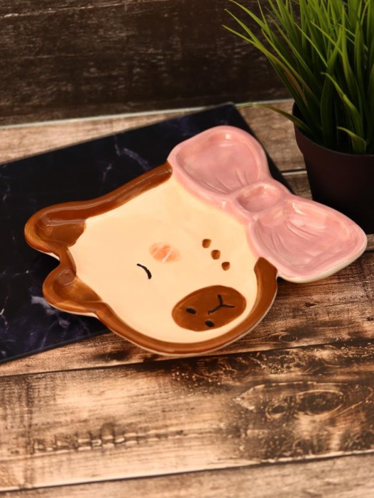 Тарелка керамическая iLikeGift «Capybara bow tie», 18,4х20,5х2,4 см 