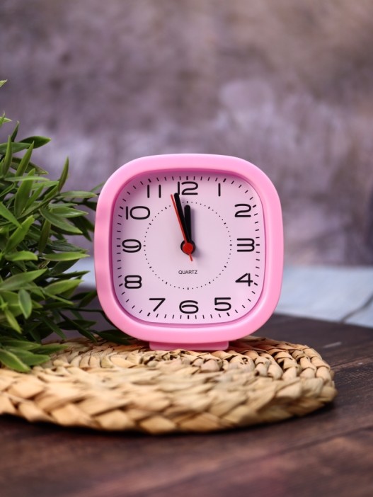 Часы-будильник «TimeTrek», pink (11х10,5 см) 