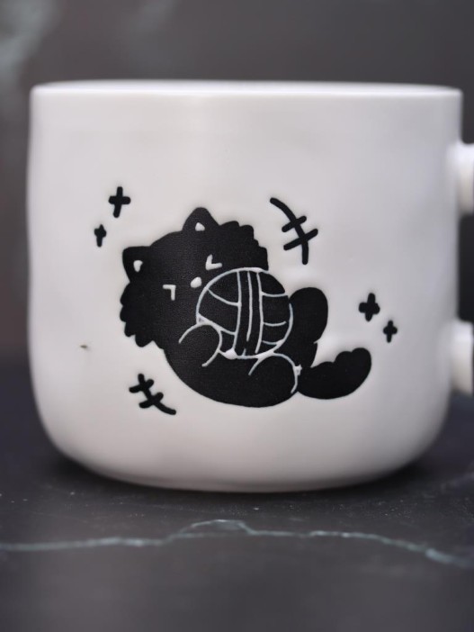 Кружка «Playful cat on the back», mix (380 ml) 