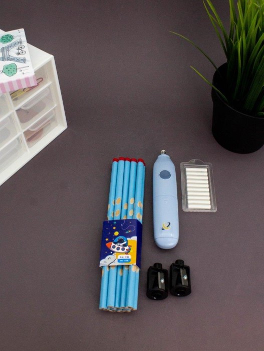 Электрический канцелярский набор &quot;Astronaut&quot; 