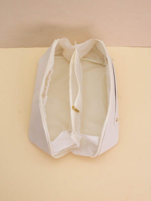 Сумка - органайзер из экокожи &quot;Rose of no man&#039;s land&quot; white, 22*11*11 см 