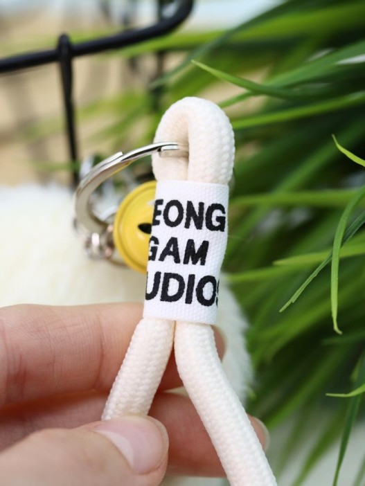 Плюшевое раскладное зеркало с брелоком "Bear", белое (7*7 см) 