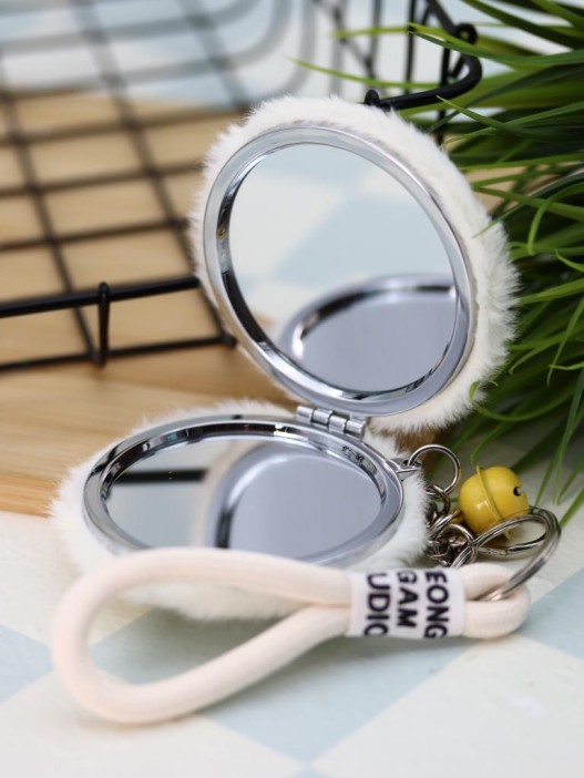 Плюшевое раскладное зеркало с брелоком "Bear", белое (7*7 см) 