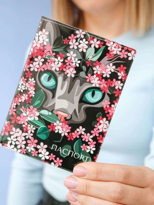 ОБЛОЖКА ДЛЯ ПАСПОРТА «Green eyes», плотность 600 мкм 