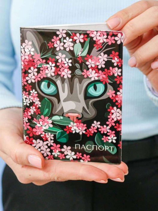 ОБЛОЖКА ДЛЯ ПАСПОРТА «Green eyes», плотность 600 мкм 