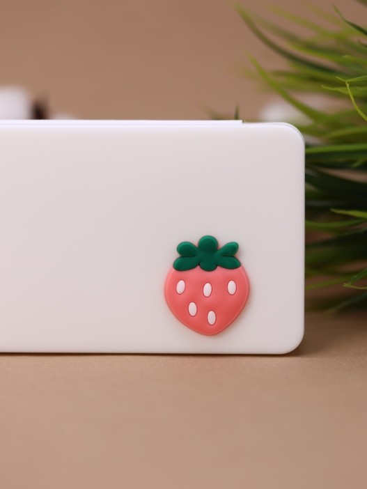 Пенал пластиковый &quot;Tiny strawberry&quot;, white 