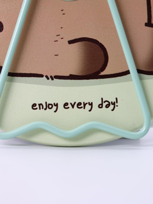 Зеркало настольное &quot;Capybara is happy&quot;, зеленое, 15,6*15,6 см 