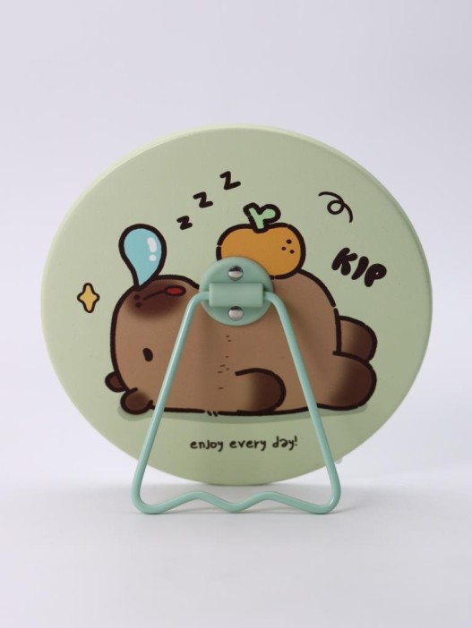 Зеркало настольное &quot;Capybara is happy&quot;, зеленое, 15,6*15,6 см 