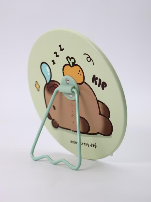 Зеркало настольное &quot;Capybara is happy&quot;, зеленое, 15,6*15,6 см 