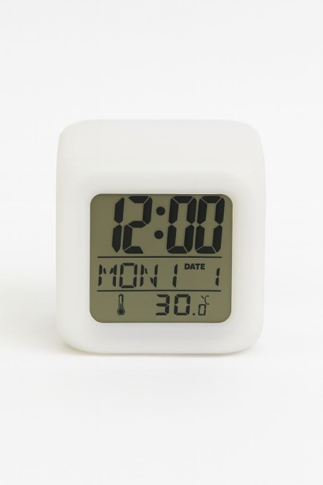 Часы-будильник электронные «Glow cube»,  (8*8*8 см) 