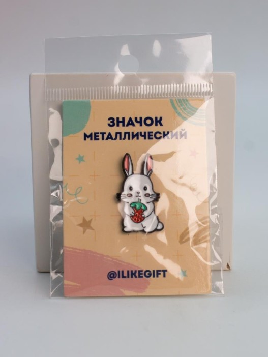 Значок металлический iLikeGift &quot;Hare strawberry&quot; 
