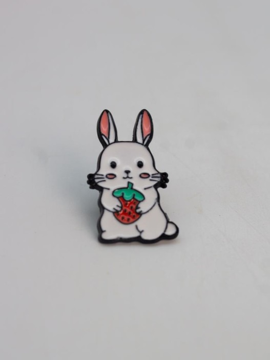 Значок металлический iLikeGift &quot;Hare strawberry&quot; 