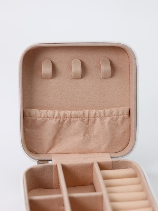 Шкатулка &quot;The royal move&quot;, white 