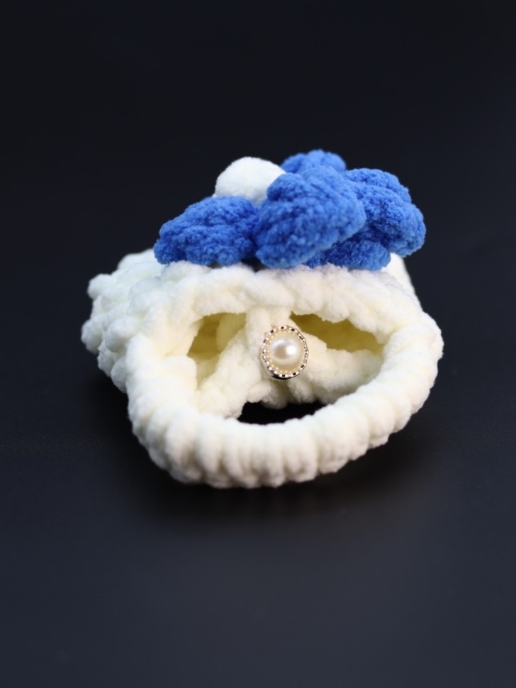 Сумочка для наушников "Flower power", white-blue (11.5*9.5 см)