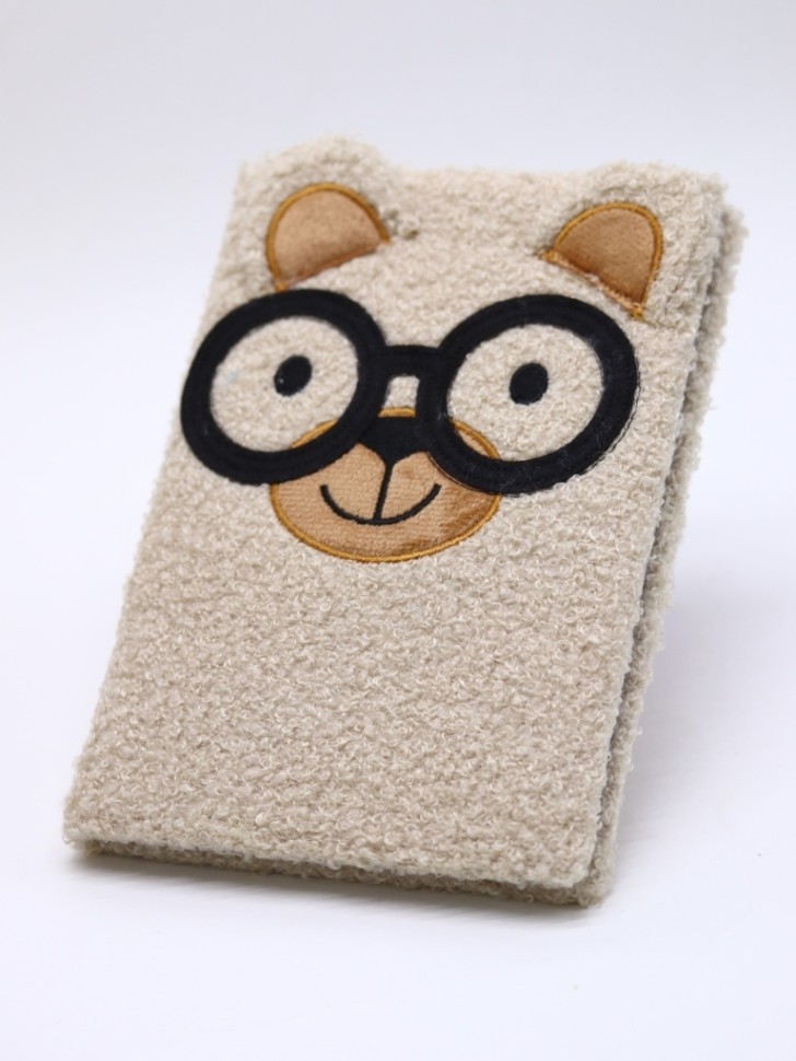 Блокнот плюшевый «Bear with glasses» (21,5*14,5 см)