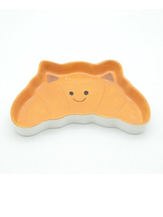 Тарелка керамическая iLikeGift «Funny croissant», 20,3х13х2,5 см 