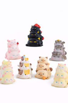 Сувенир в сюрприз-упаковке «Уложи котов спать», микс (8,2*6,2*8,2 см)