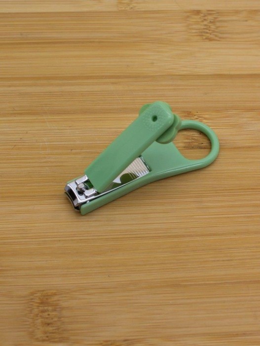 Маникюрный инструмент "Веселая лягушка", зеленый 